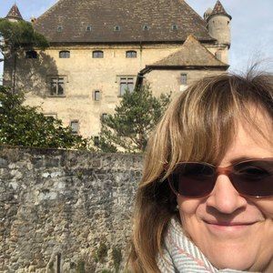 Meet your Posher, Julie